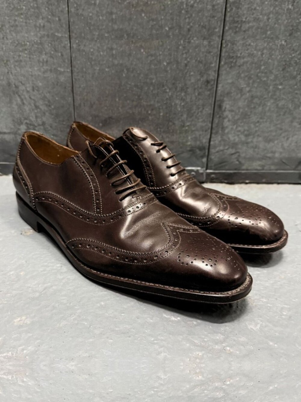 SALVATORE FERRAGAMO TRAMEZZA Dark Brown Brogue Wingtip Leather Shoes Sz 10.5 EE - Picture 2 of 13